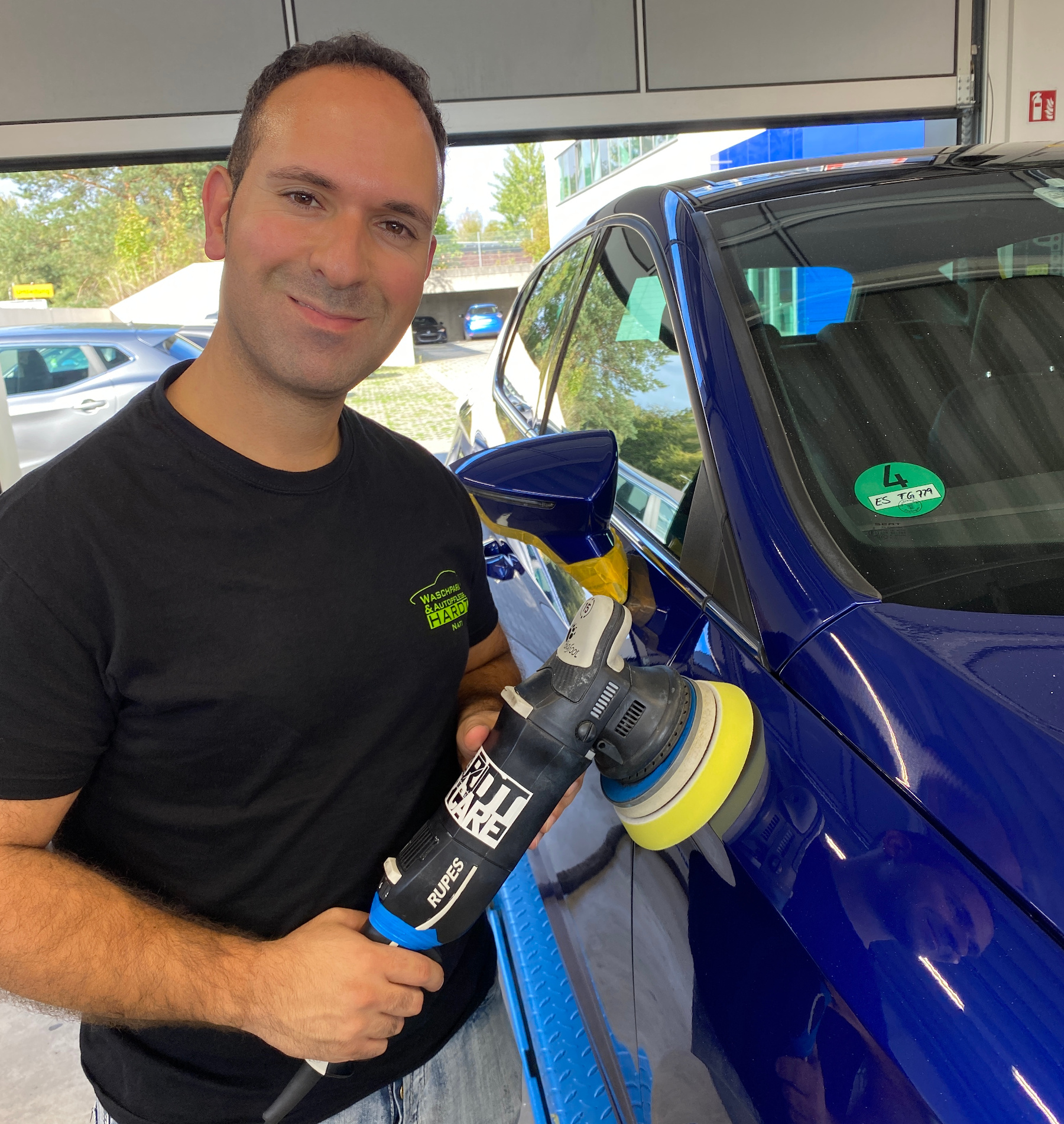 Nathanael Cevik Professioneller Fahrzeugaufbereiter